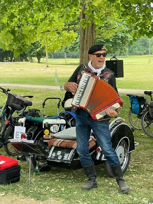 ET - Erich Terbrack ET